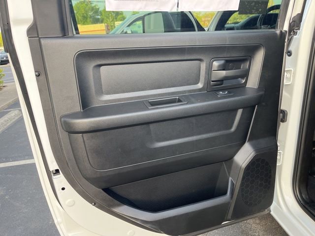 Used 2024 RAM 3500 Tradesman w/ Chrome Appearance Group image 11