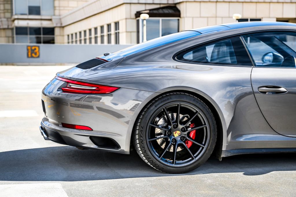 Used 2017 Porsche 911 Carrera 4S image 12