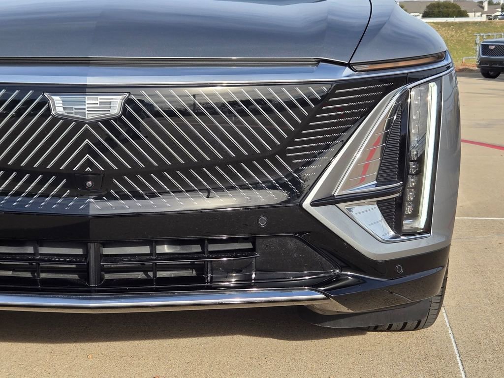 Certified 2025 Cadillac Lyriq Luxury w/ LPO, Floor Liner Package image 6