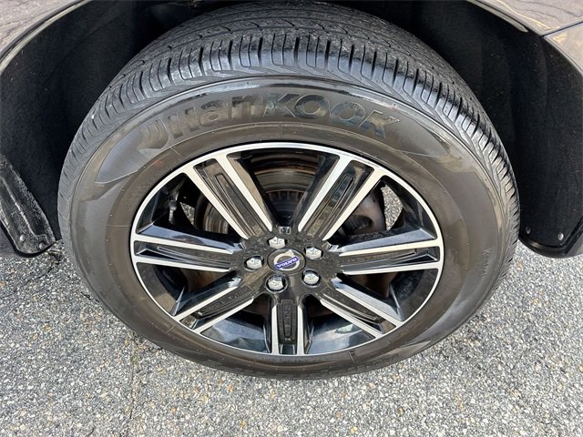 Used 2017 Volvo XC60 T5 Dynamic w/ Preferred Option Package image 14