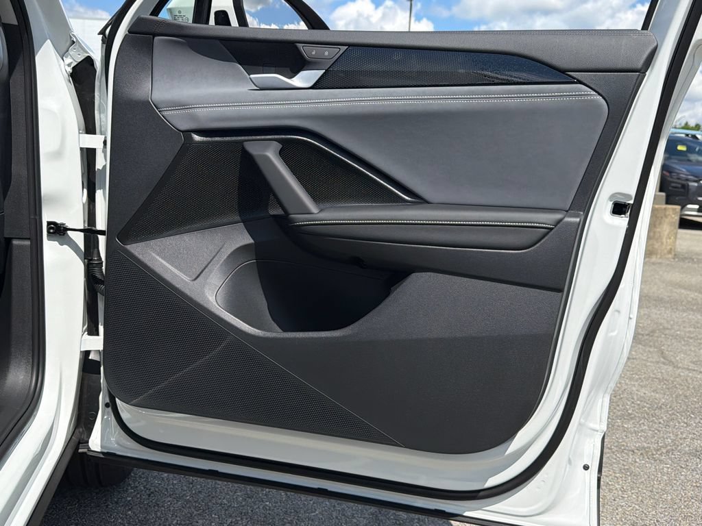 New 2026 Volkswagen Tiguan SE AWD/4WD image 9