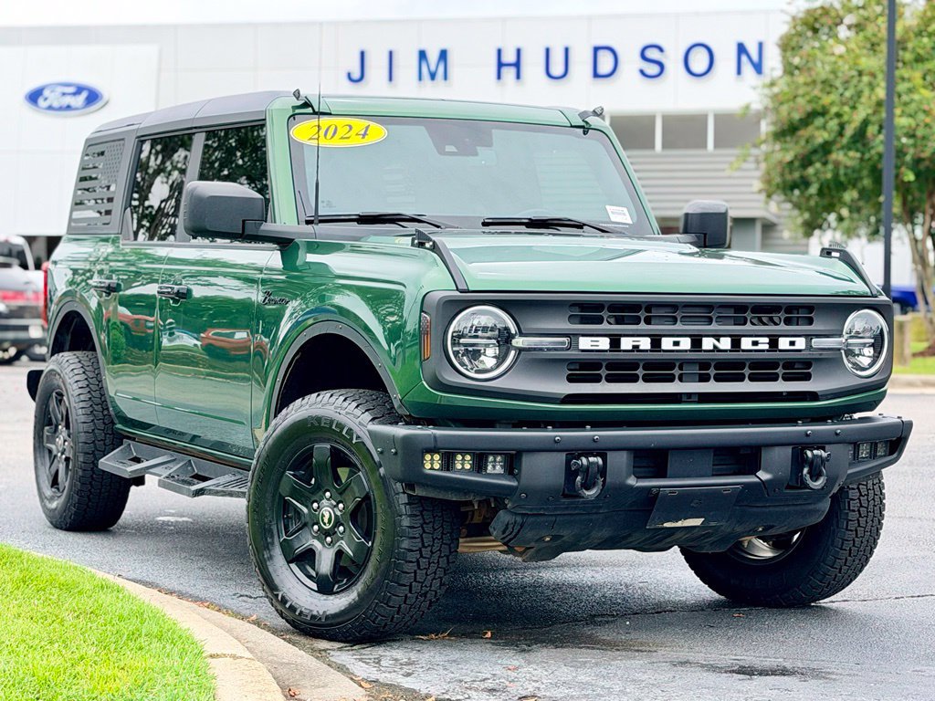 Certified 2024 Ford Bronco Black Diamond AWD/4WD image 2