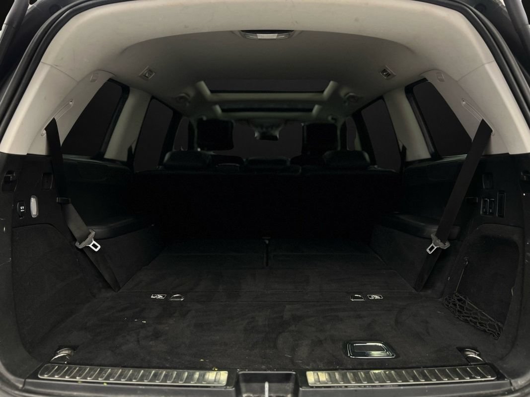 Used 2018 Mercedes-Benz GLS 550 4MATIC w/ Driver Assistance Package image 38