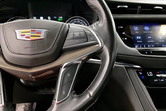 Used 2022 Cadillac XT5 Premium Luxury w/ Platinum Package AWD/4WD image 28