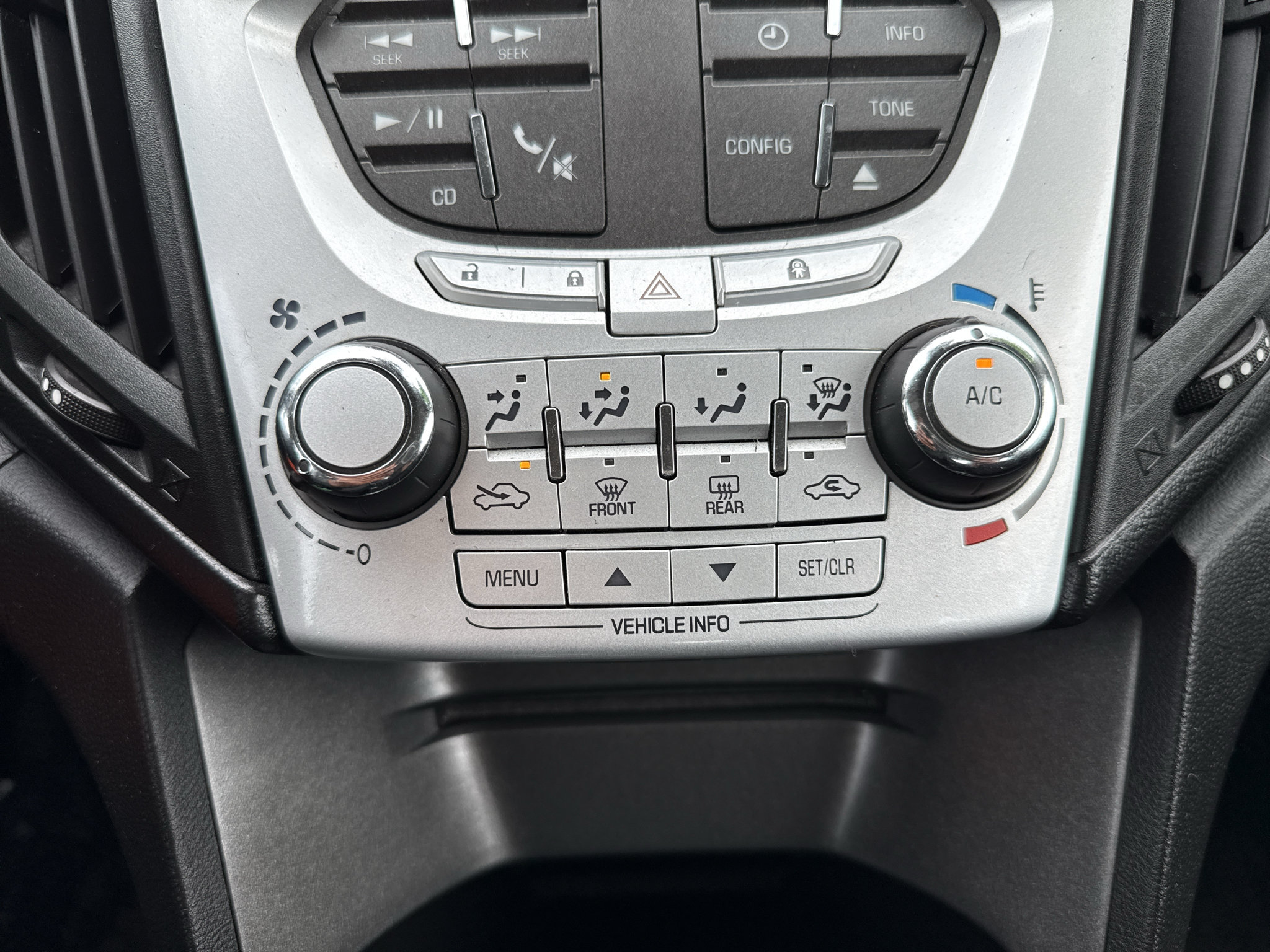 Used 2014 Chevrolet Equinox LS FWD image 19