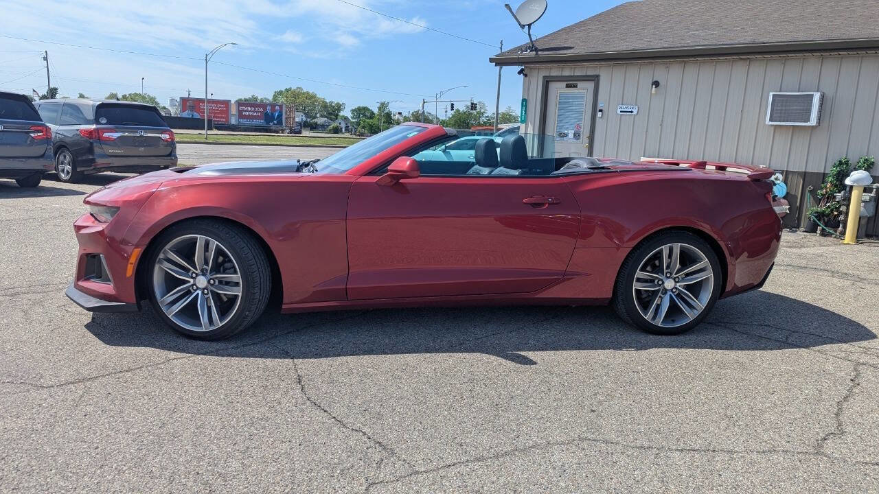 Used 2017 Chevrolet Camaro LT RWD image 8
