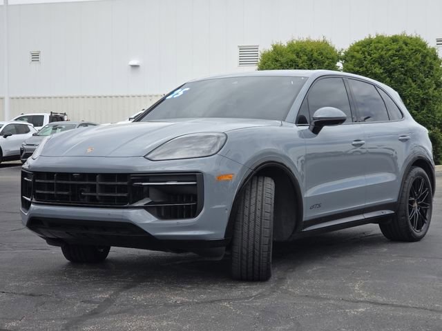 Used 2025 Porsche Cayenne GTS AWD/4WD image 19