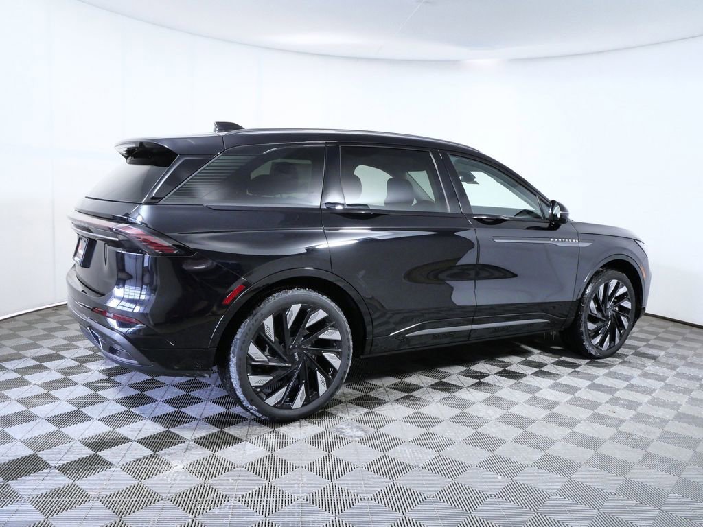 New 2026 Lincoln Nautilus Reserve image 9