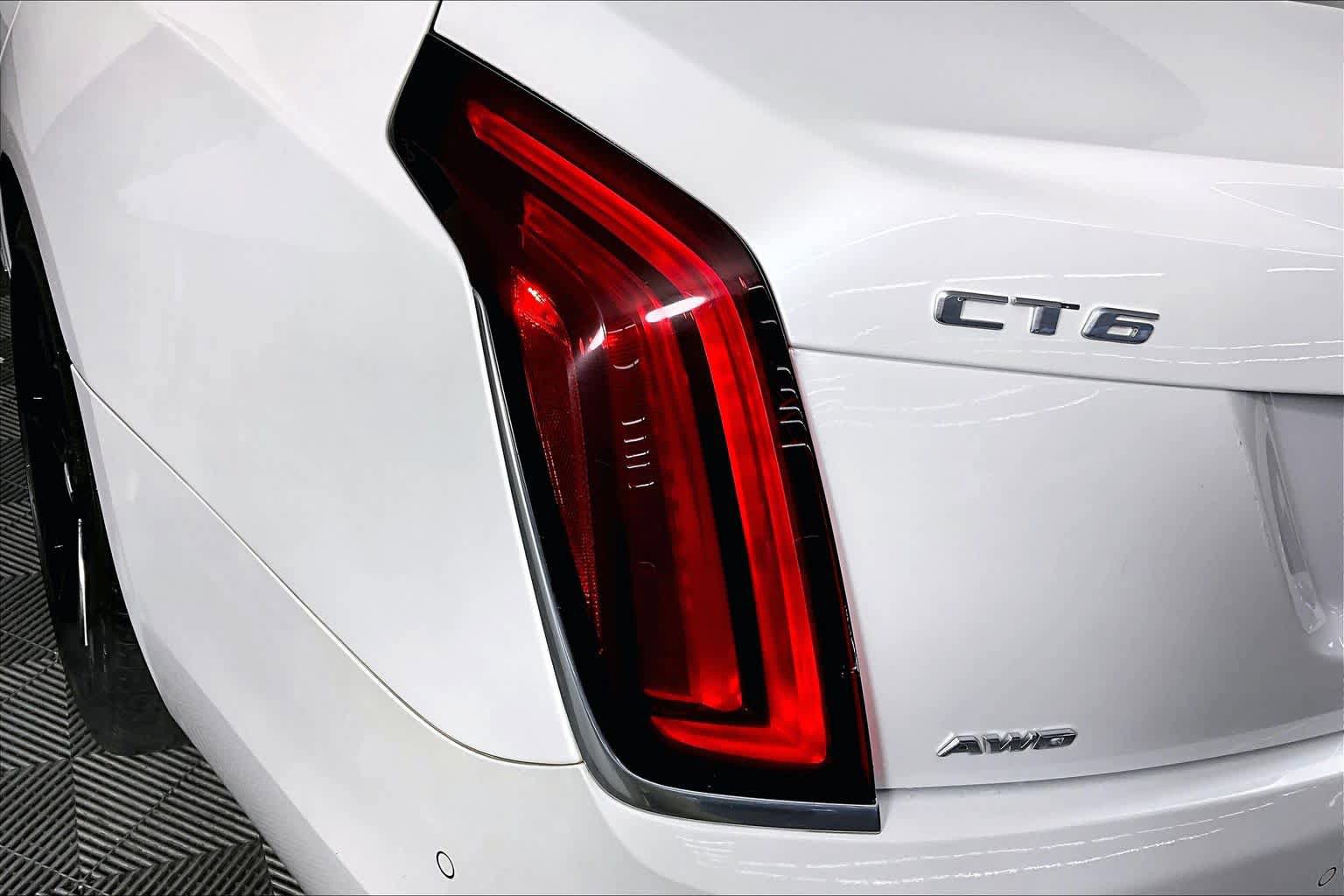 Used 2018 Cadillac CT6 Premium Luxury w/ Super Cruise Package AWD/4WD image 26