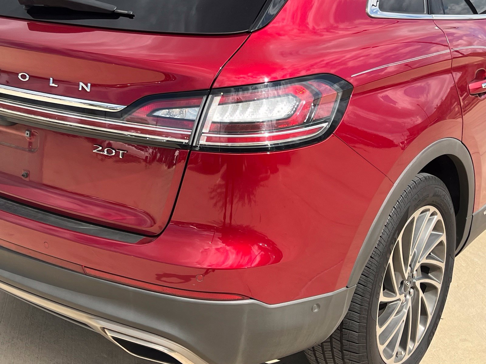 Used 2019 Lincoln Nautilus Reserve FWD image 14