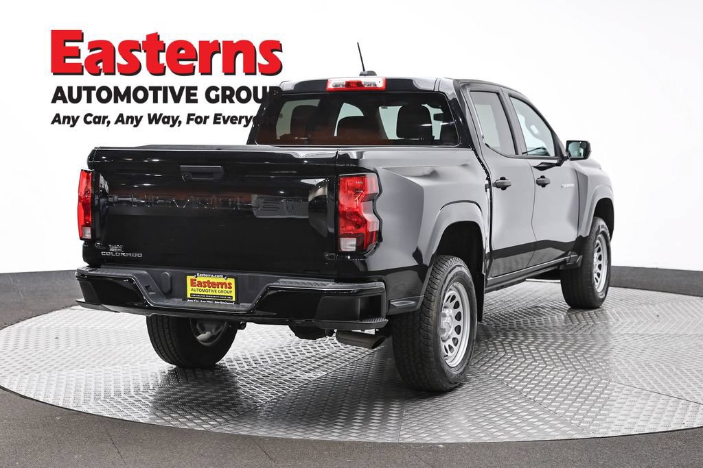 Used 2023 Chevrolet Colorado W/T RWD image 5