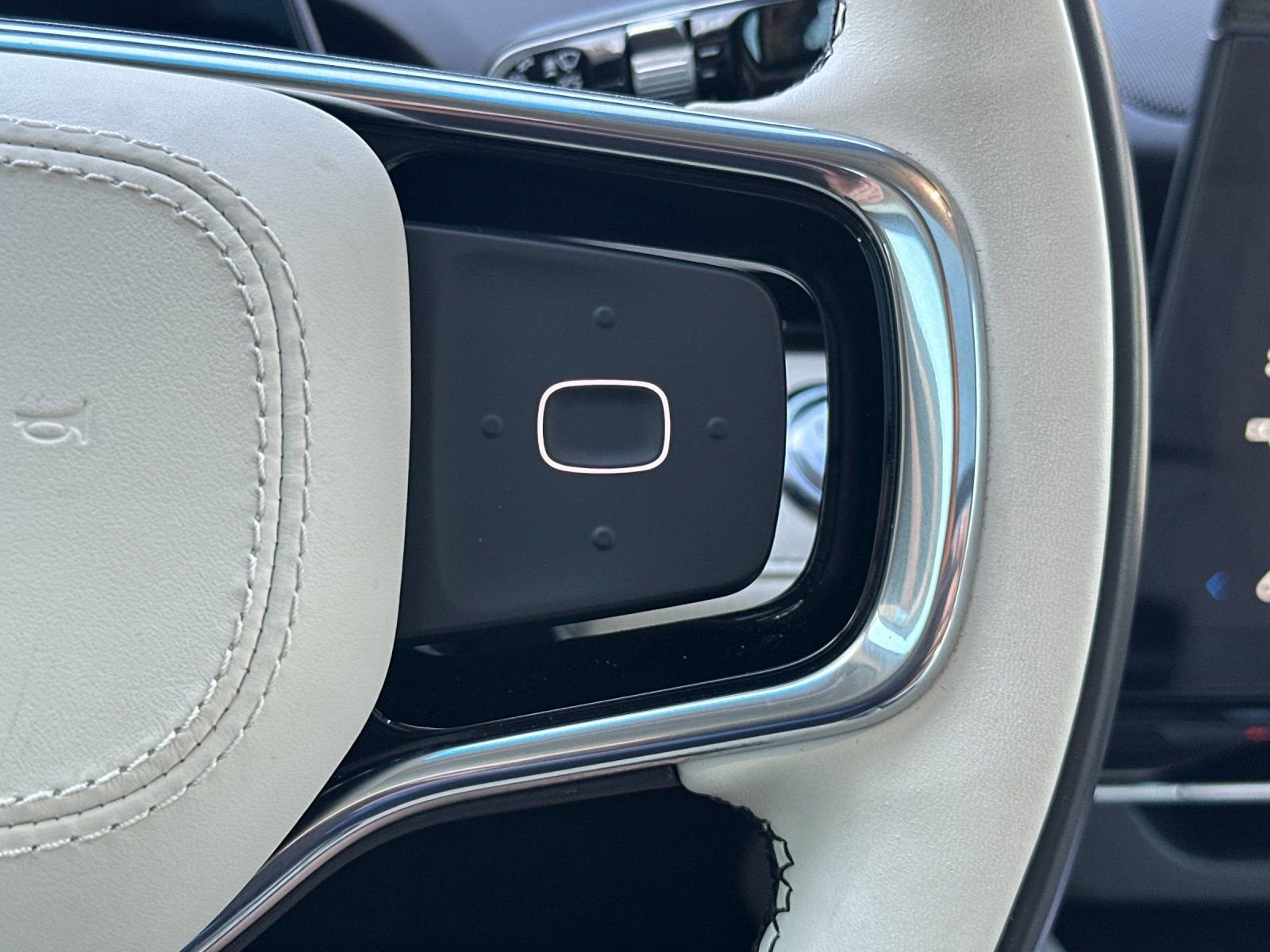 Used 2024 Lincoln Nautilus Black Label image 29