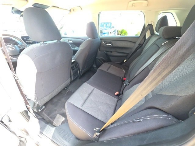 Used 2025 Nissan Rogue SV image 22