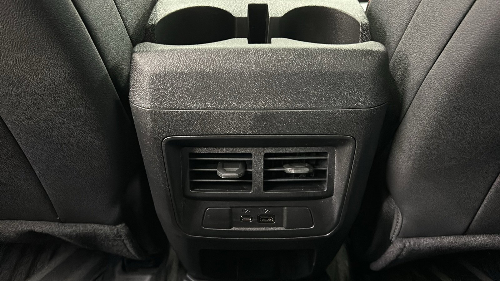 Used 2024 GMC Canyon AT4X image 35