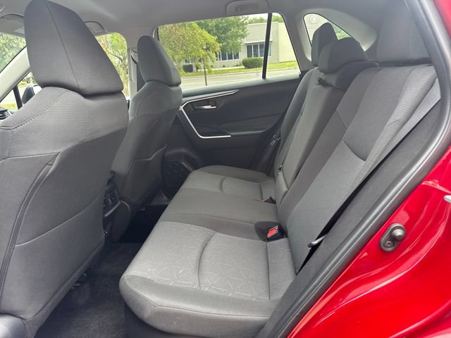 Used 2025 Toyota RAV4 XLE AWD/4WD image 26
