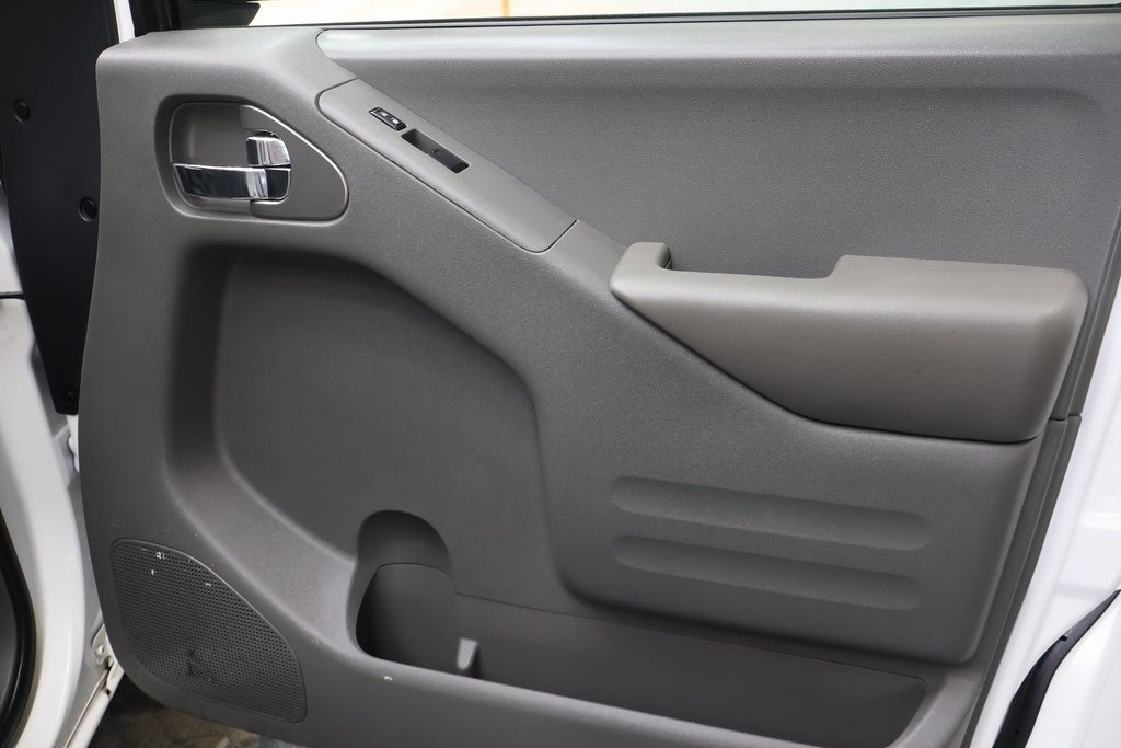 Used 2019 Nissan Frontier Desert Runner image 11