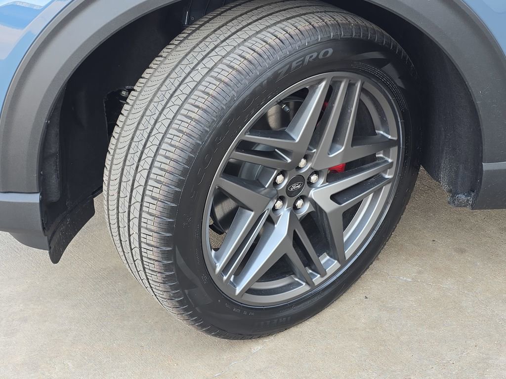 New 2026 Ford Explorer ST w/ Sun And Sound Package image 38