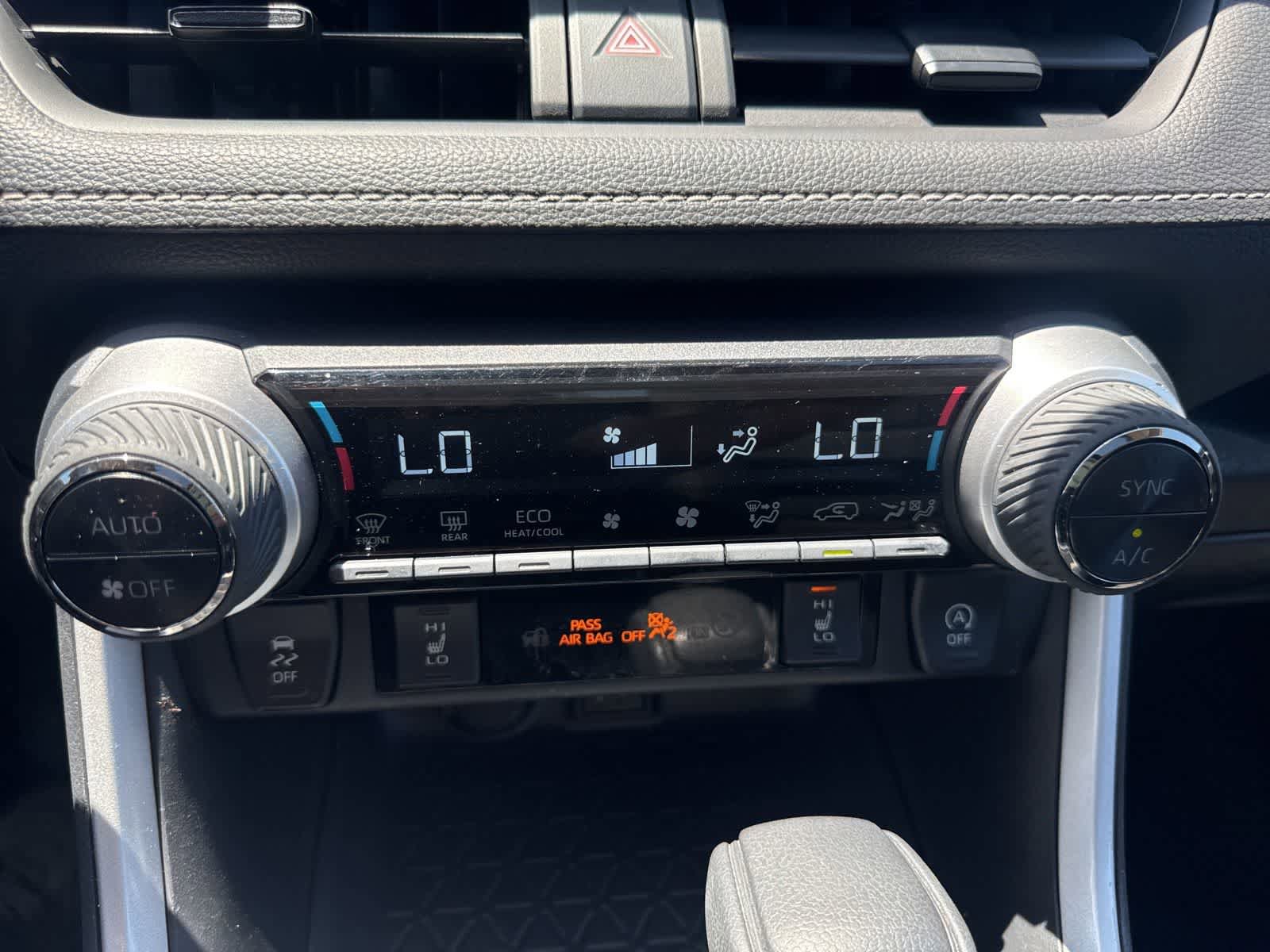 Used 2024 Toyota RAV4 XLE w/ Convenience Package FWD image 27