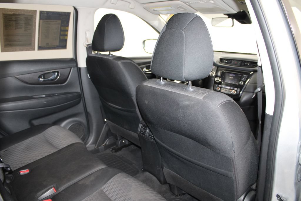 Used 2020 Nissan Rogue SV AWD/4WD image 28