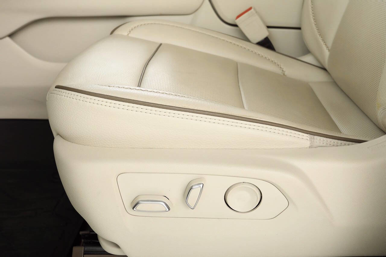 Used 2022 GMC Yukon XL Denali image 20