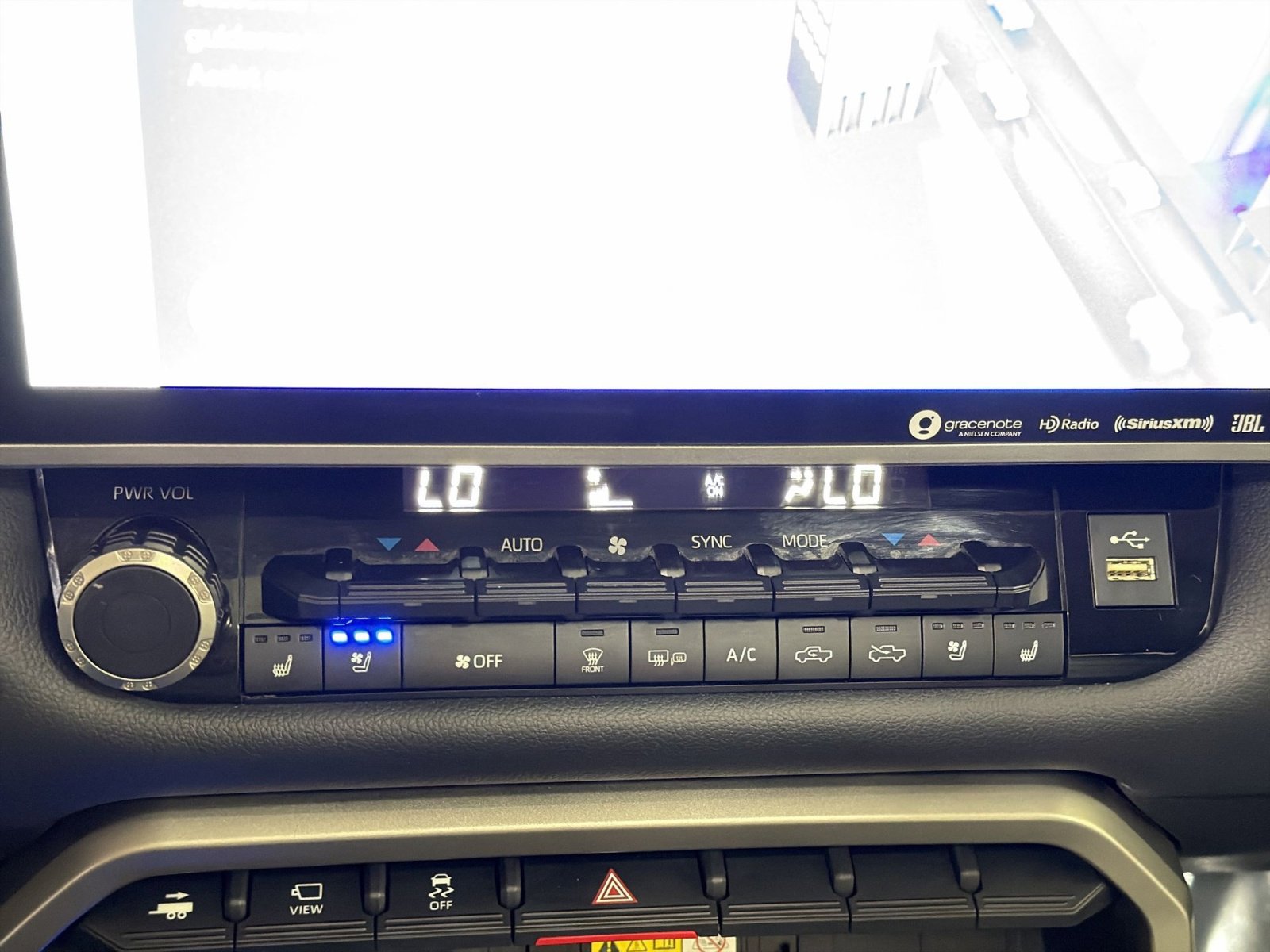 Used 2023 Toyota Tundra Limited image 22