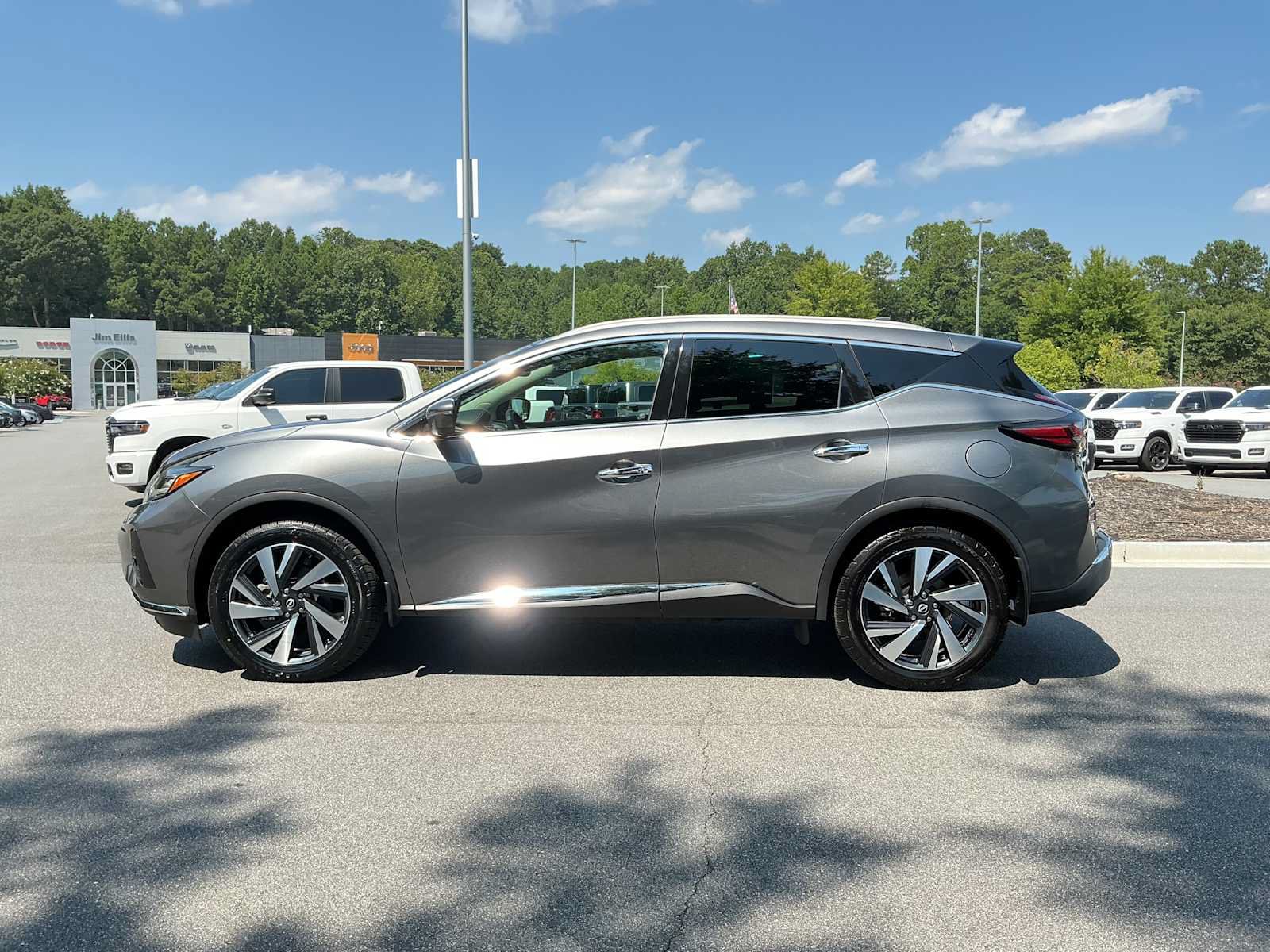 Used 2023 Nissan Murano SL w/ Cargo Package AWD/4WD image 2