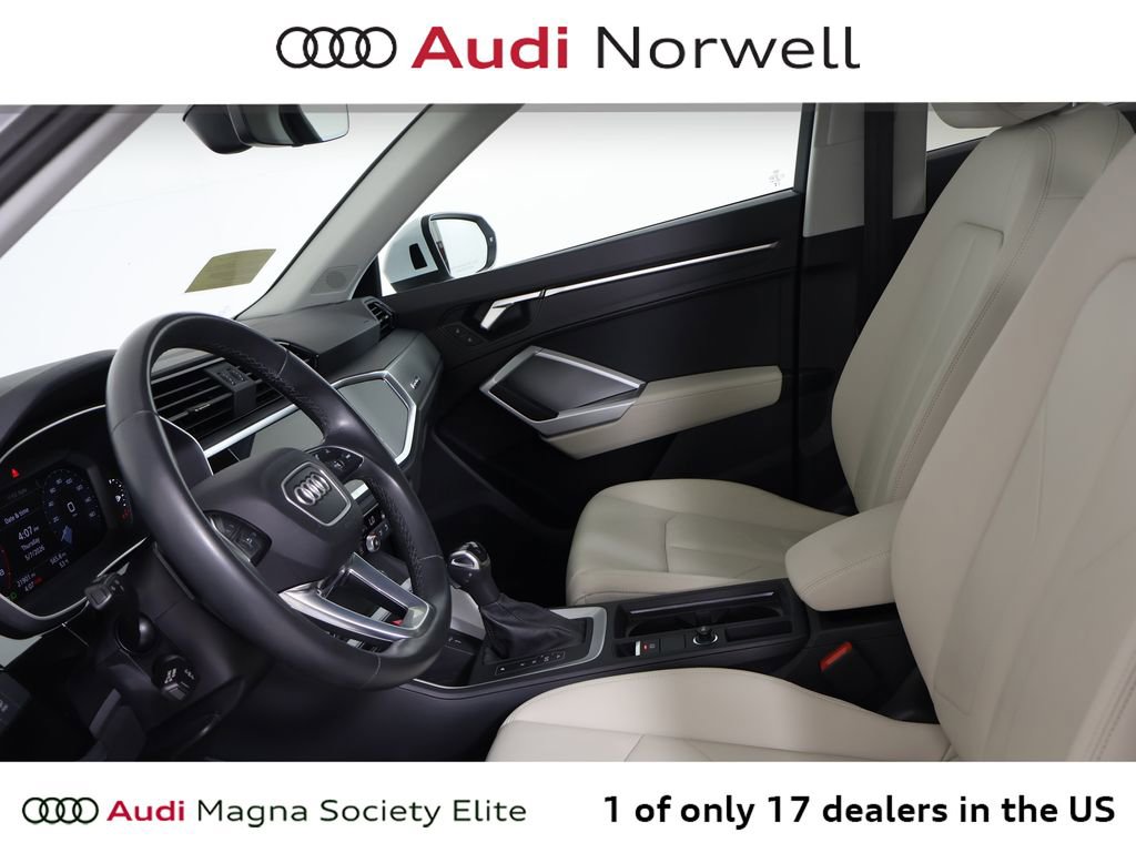 Used 2023 Audi Q3 2.0T Premium w/ Convenience Package AWD/4WD image 19