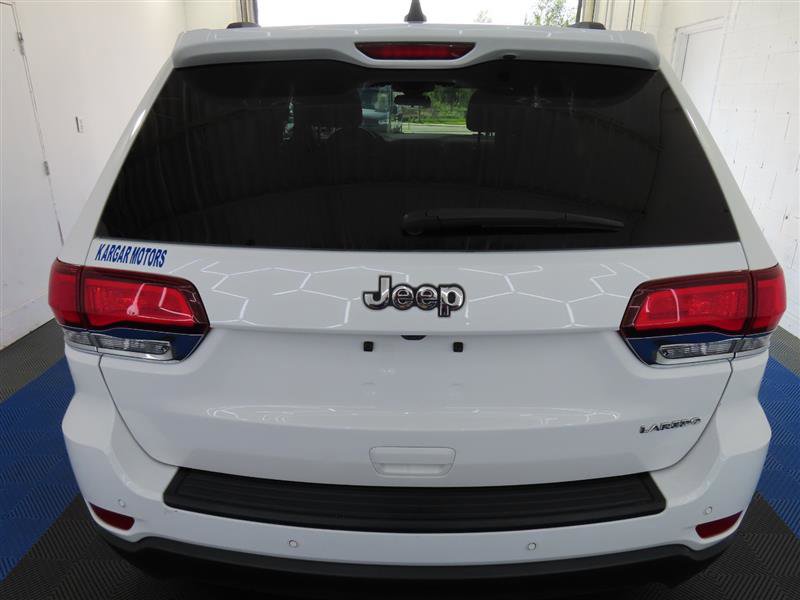 Used 2021 Jeep Grand Cherokee Laredo image 11