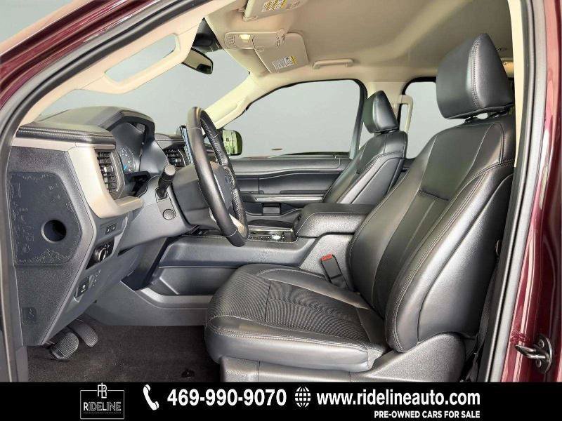 Used 2023 Ford Expedition XLT AWD/4WD image 9
