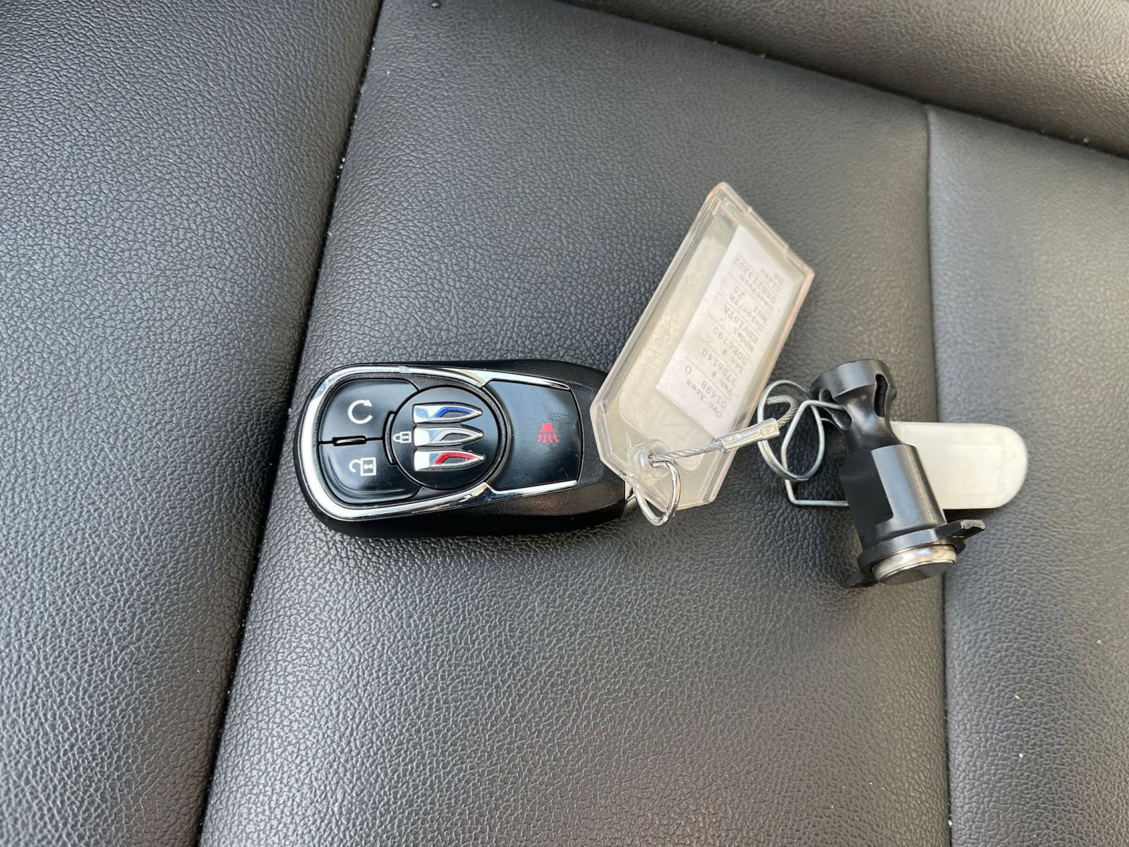 Used 2025 Buick Envista Sport Touring image 21