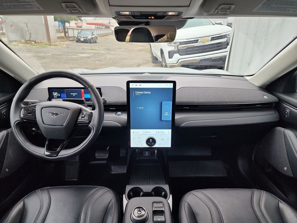 Used 2021 Ford Mustang Mach-E Premium image 17