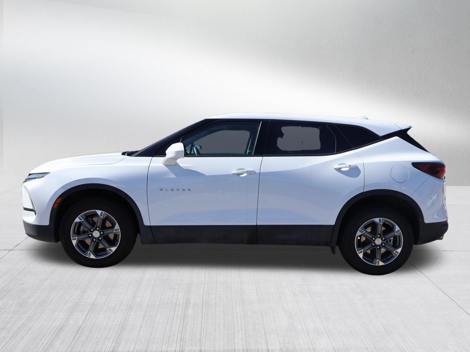 Used 2025 Chevrolet Blazer LT AWD/4WD image 4