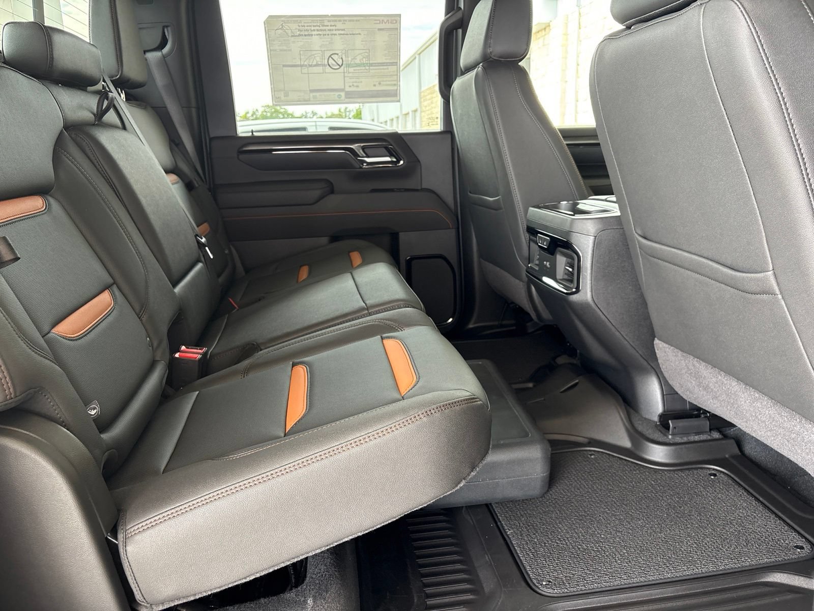 New 2026 GMC Sierra 2500 AT4 w/ AT4 Premium Plus Package AWD/4WD image 19