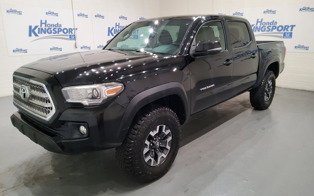 Used 2016 Toyota Tacoma TRD Off-Road image 6