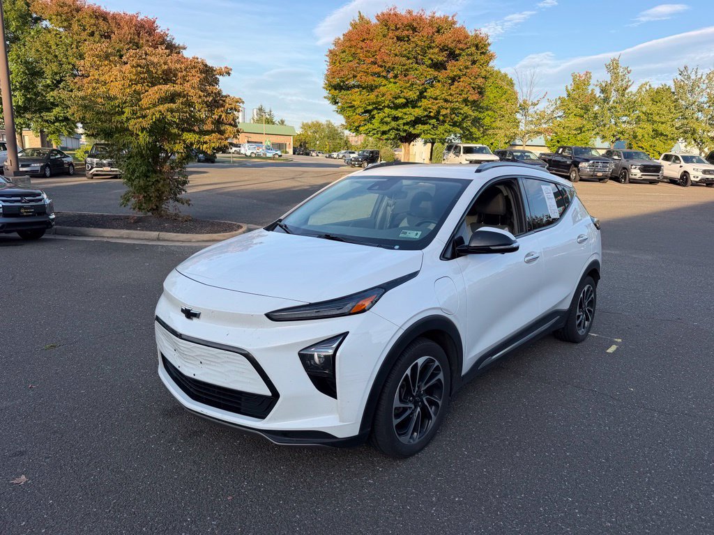 Used 2023 Chevrolet Bolt EUV Premier FWD image 3