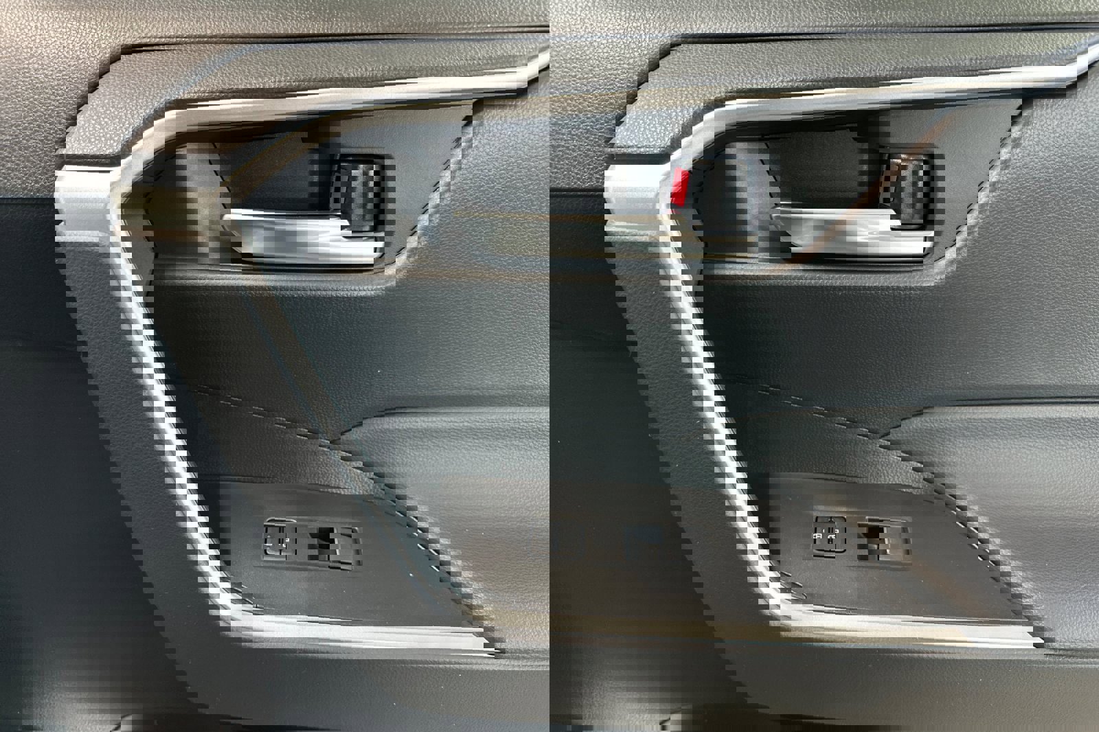 New 2025 Toyota RAV4 XLE Premium image 20