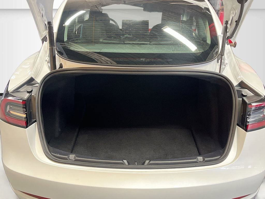Used 2023 Tesla Model 3 Performance image 26