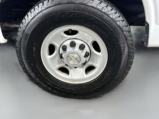 Used 2022 Chevrolet Express 2500 w/ Driver Convenience Package RWD image 28