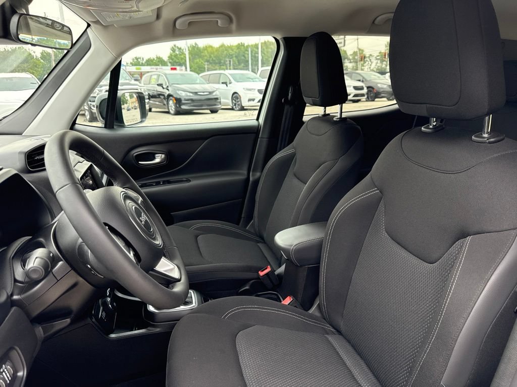 Used 2023 Jeep Renegade Altitude AWD/4WD image 52