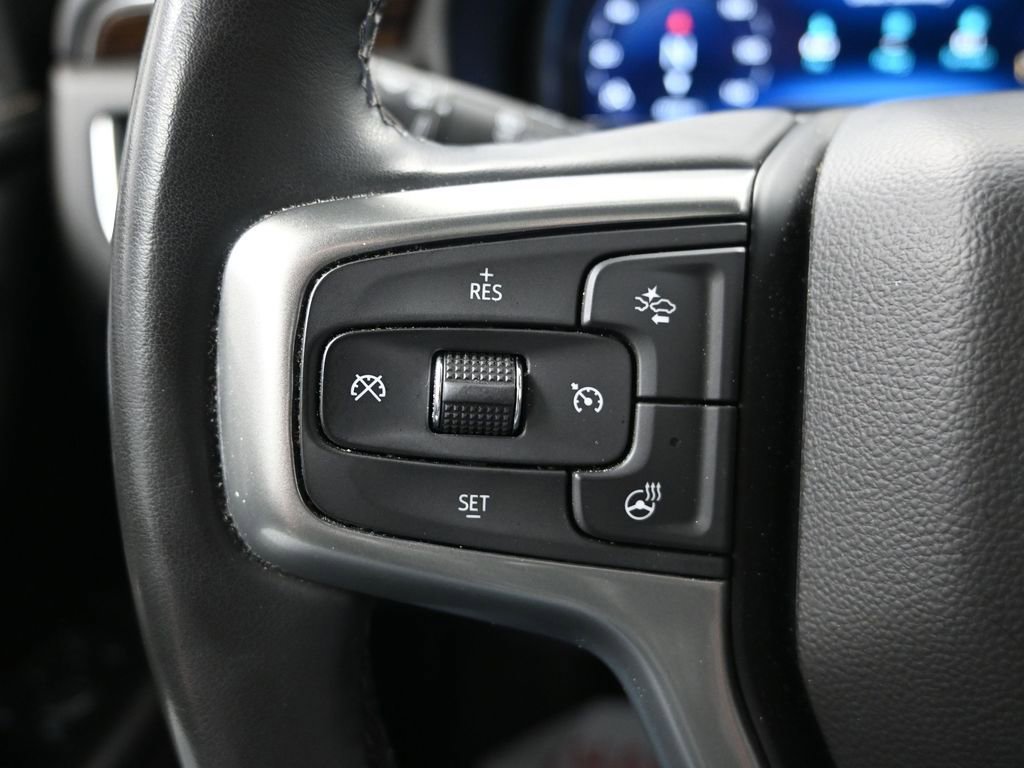 Used 2023 Chevrolet Tahoe Premier AWD/4WD image 28