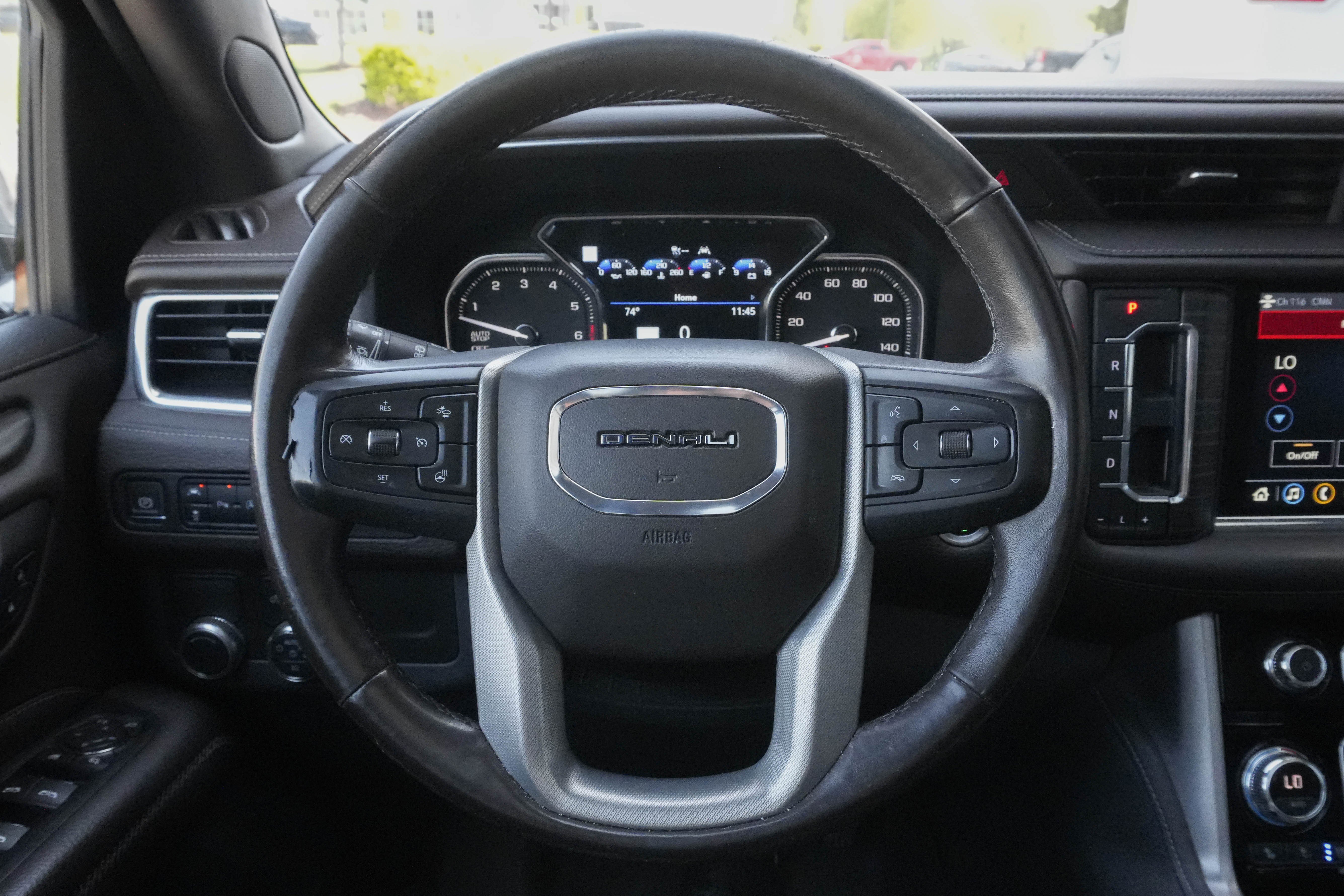 Used 2021 GMC Yukon Denali w/ Denali Premium Package RWD image 19