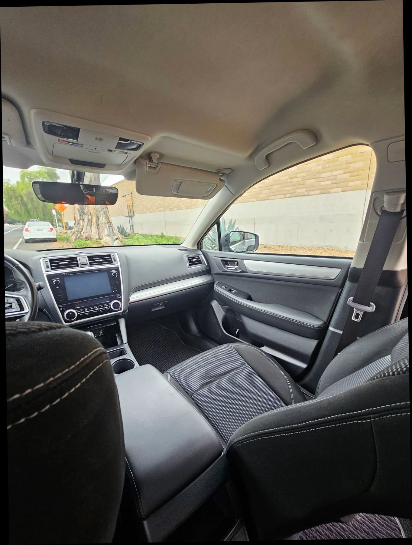 Used 2019 Subaru Outback 2.5i Premium image 32