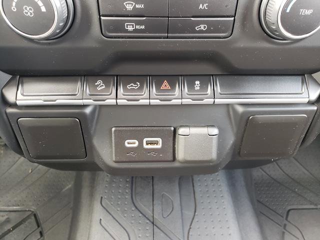 Used 2021 Chevrolet Silverado 1500 Custom Trail Boss image 18