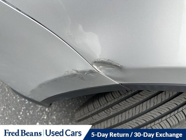 Used 2015 Toyota RAV4 LE image 2