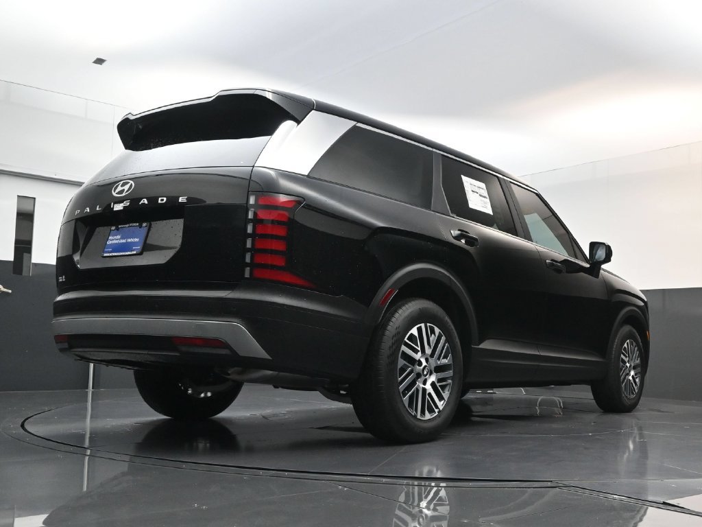 Certified 2026 Hyundai Palisade SE FWD image 24