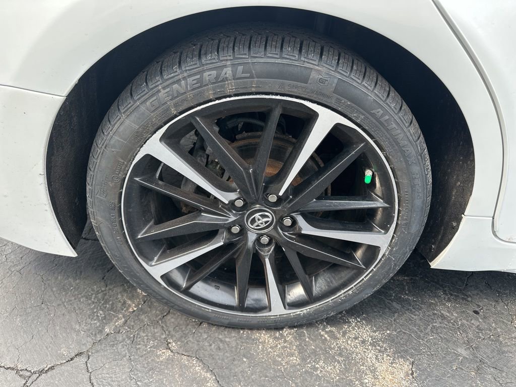 Used 2019 Toyota Camry XSE image 44