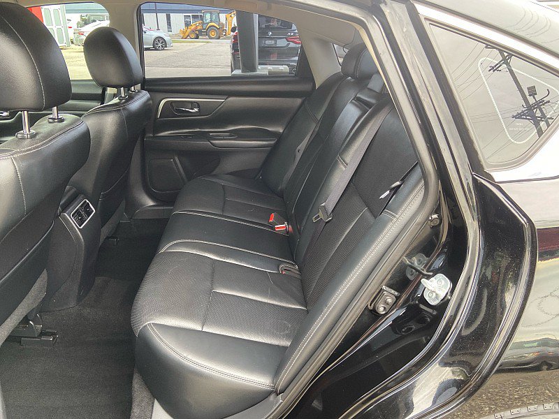 Used 2016 Nissan Altima 2.5 SL w/ Moonroof Package FWD image 20