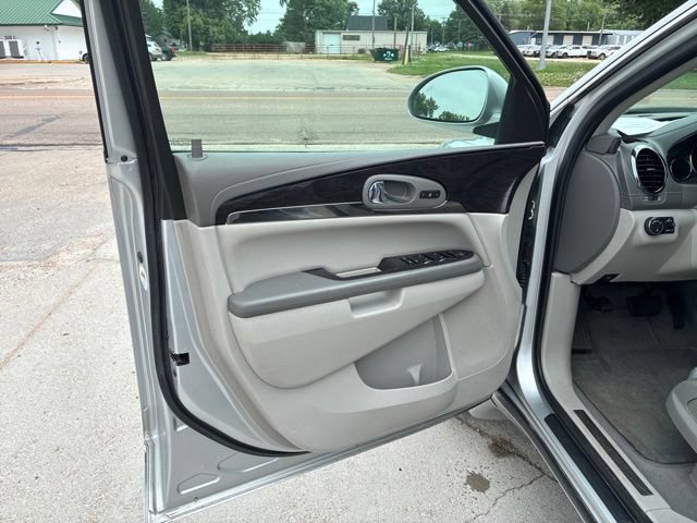 Used 2015 Buick Enclave Leather AWD/4WD image 7