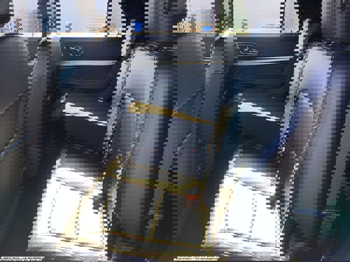 Used 2018 Ford Explorer XLT w/ Equipment Group 202A image 14