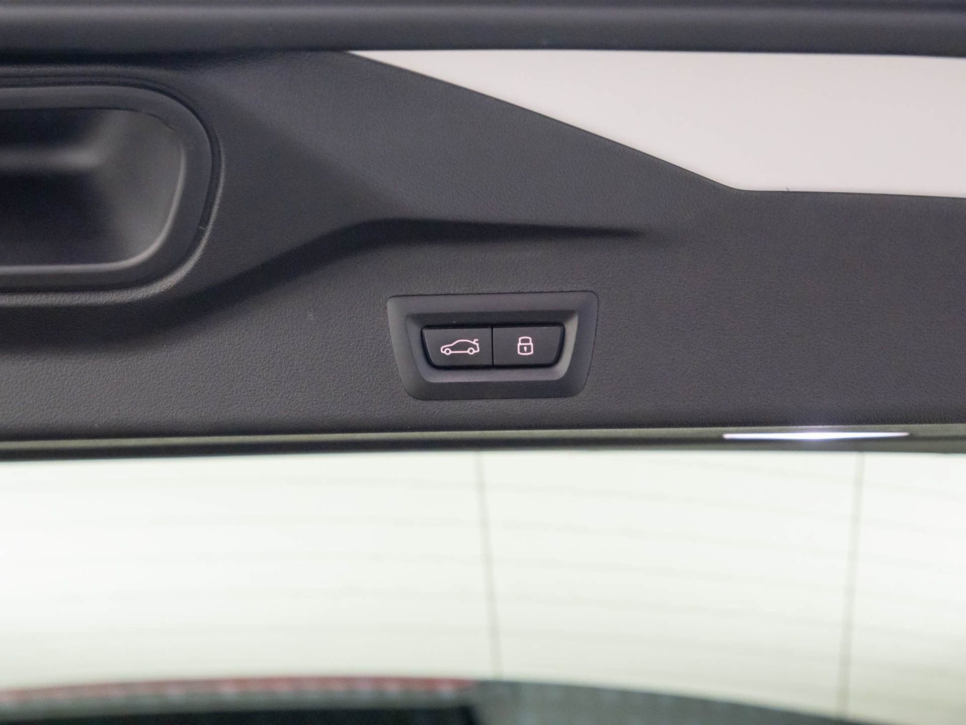 Used 2024 BMW X5 xDrive40i w/ M Sport Package image 33